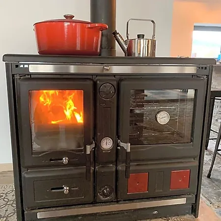 House Le Noyer Oda ve Kahvaltı 4*