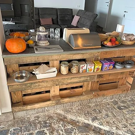 House Le Noyer Bed and breakfast